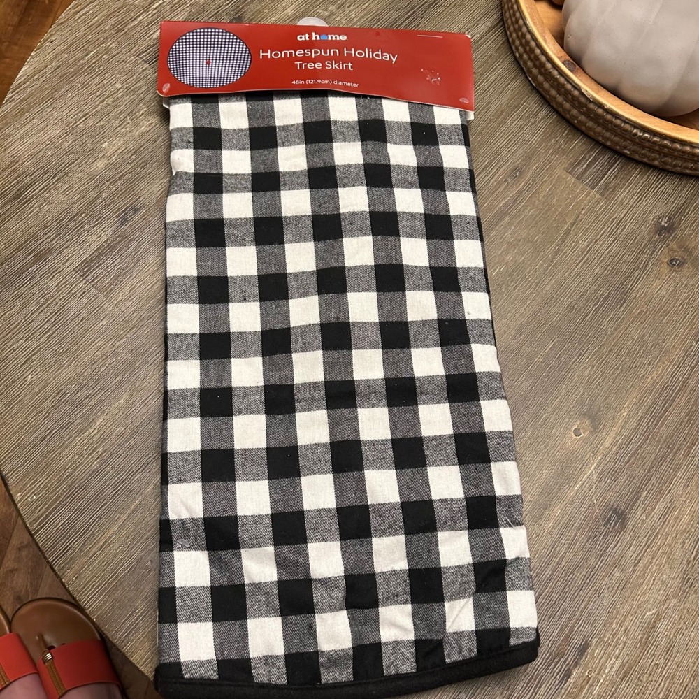 At Home Homespun Holiday Christmas Tree Skirt Black White Buffalo Plaid 48"